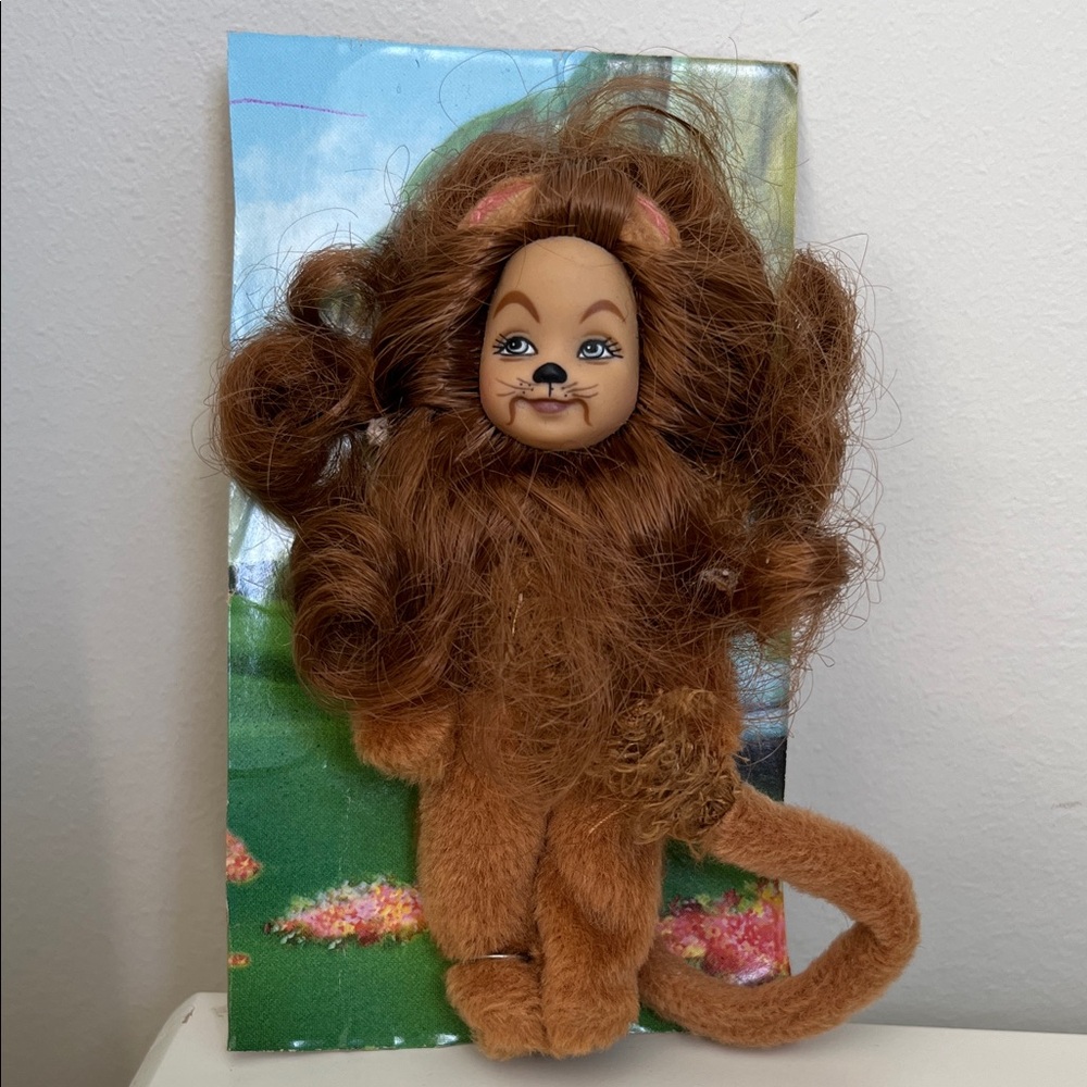 Vintage! Cowardly Lion from Mattel Kelly and Friends WOO Collectable gift set